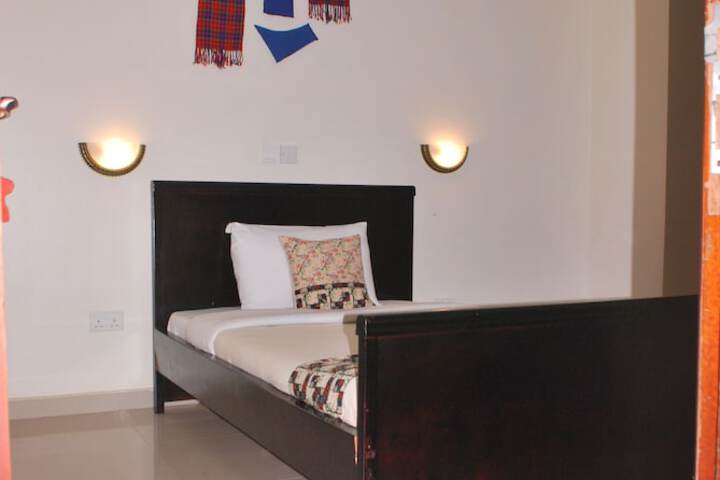 Room 9 of 182