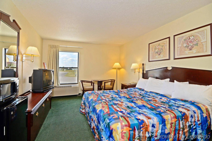 Room 3 of 13