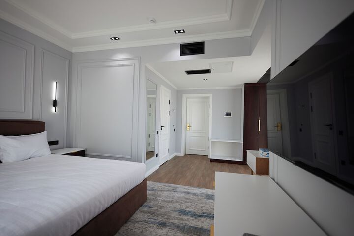 Room 7 of 40