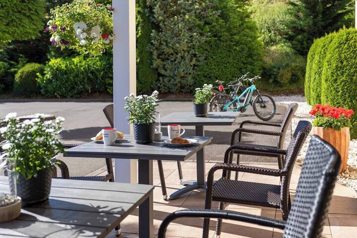 Terrace/Patio 20 of 24