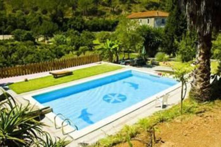 House With 2 Bedrooms in Porto de Mós With Wonderful Mountain View, Shared Pool, Furnished Balcony Near the Beach