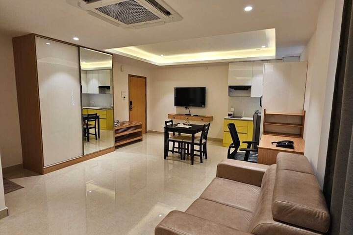 Room 13 of 29