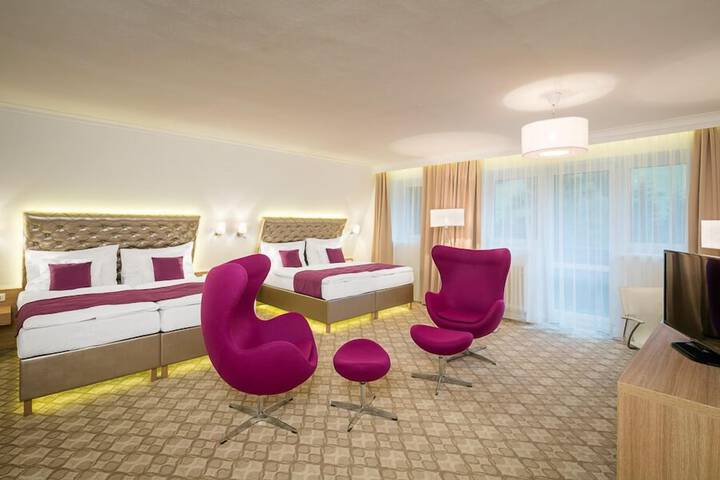 Room 15 of 80