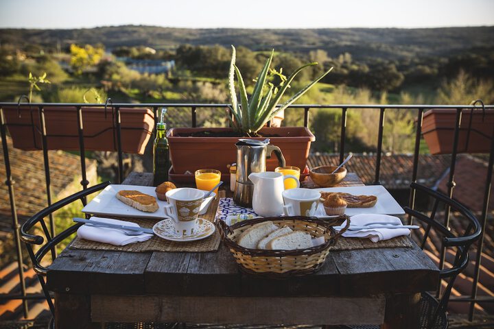 Breakfast/Coffee Service 21 of 35