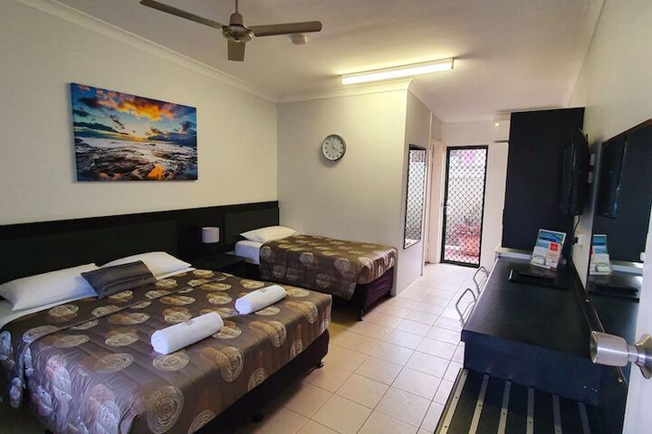 Room 10 of 49