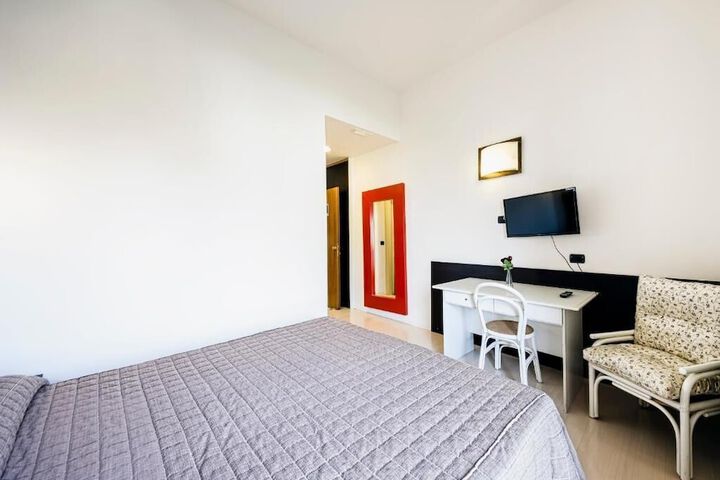 Room 20 of 80