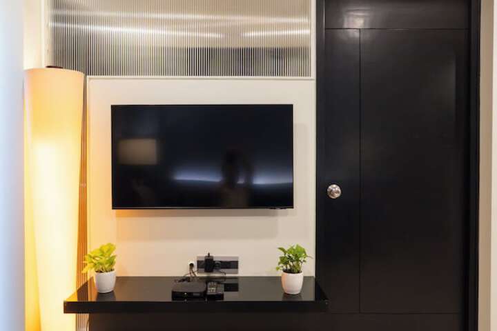Room 13 of 34