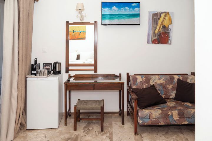 Room 44 of 86
