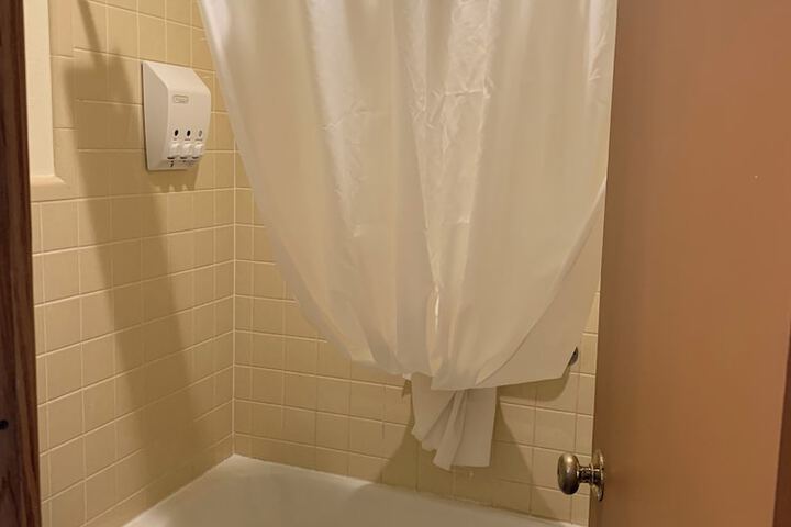 Room 41 of 54