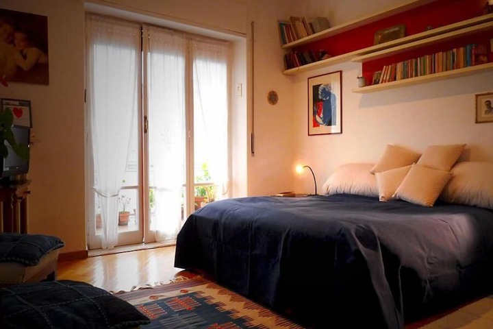 Room 10 of 42