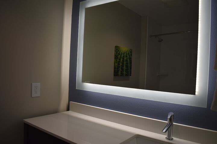 Bathroom sink