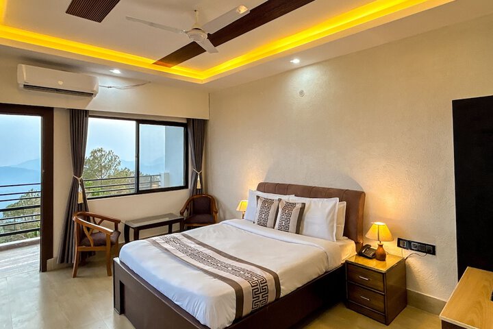 Room 37 of 114