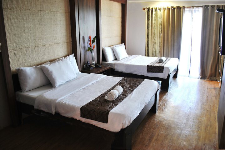 Room 9 of 42