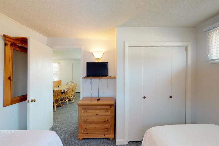 Room 48 of 171