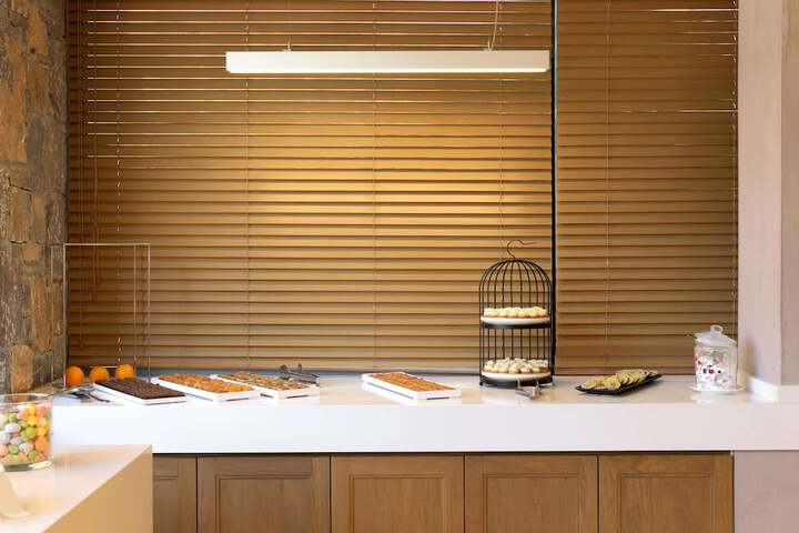 Dining 129 of 160