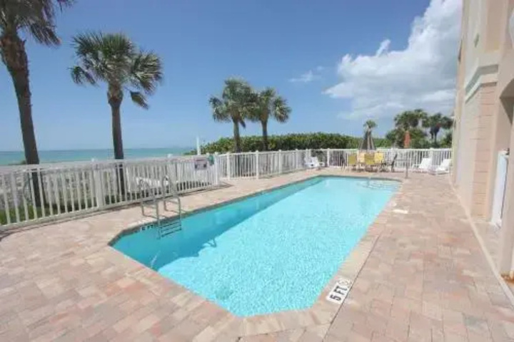 Pool 14 of 29