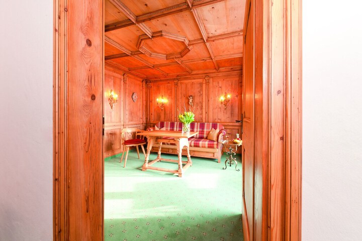 Room 10 of 54