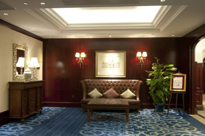 Hotel Interior 6 of 125