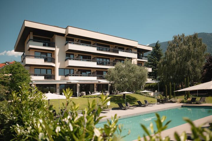 Hotel 58 of 58