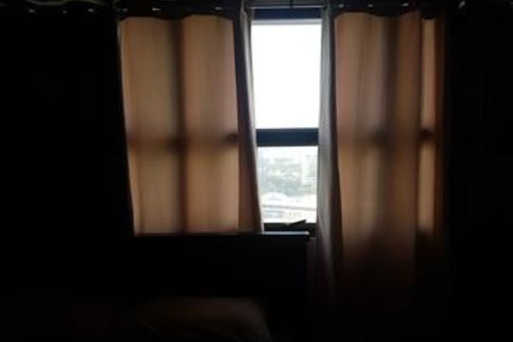 Room 37 of 127