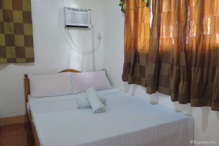 Room 8 of 24
