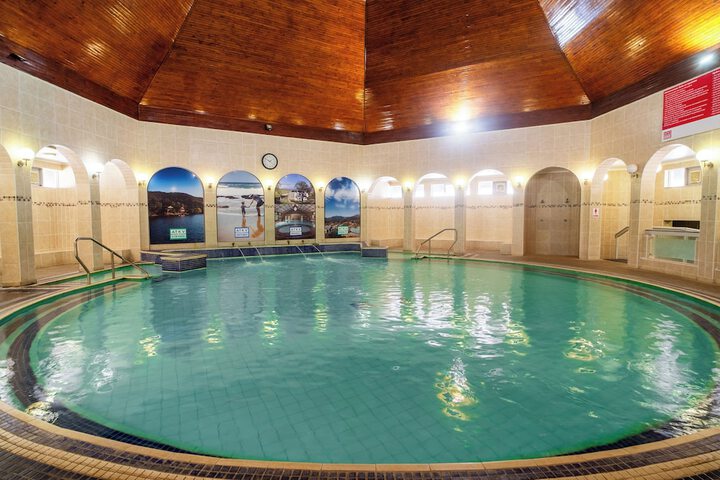 Pool 64 of 121
