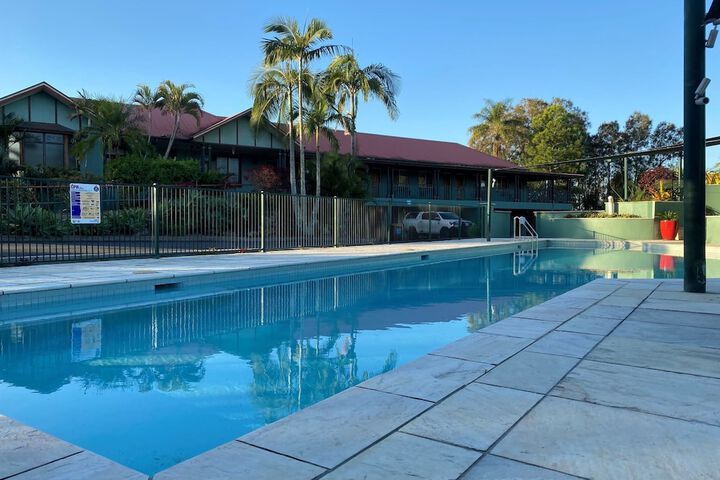 Pool 35 of 51