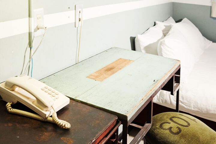 Room 12 of 22