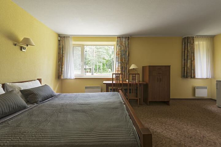 Room 7 of 64