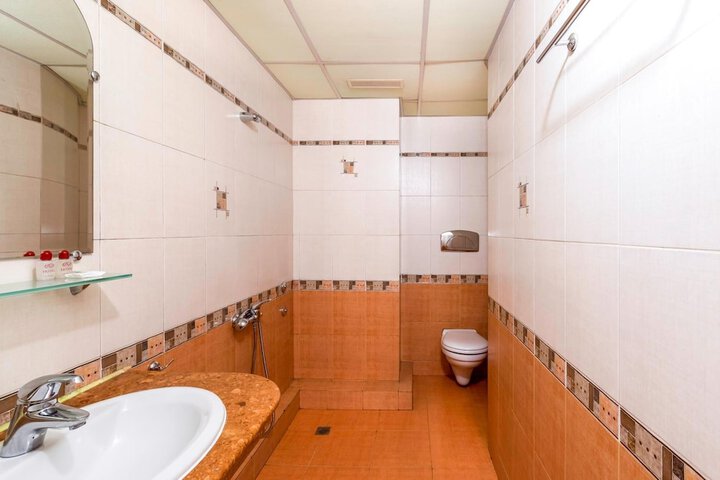 Room 44 of 72