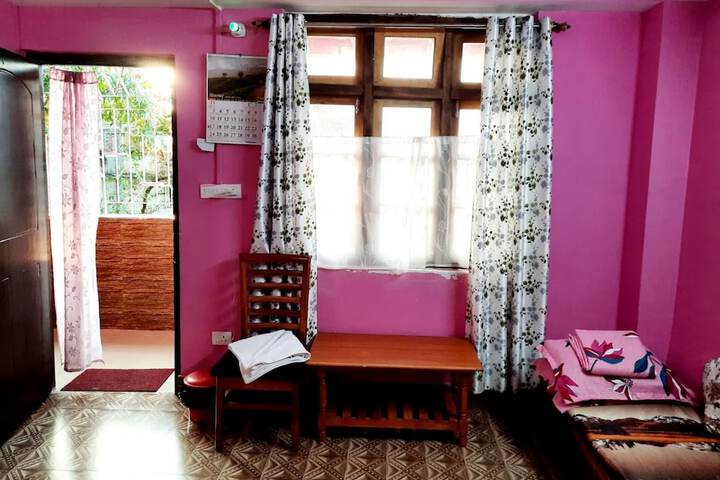 Room 2 of 8