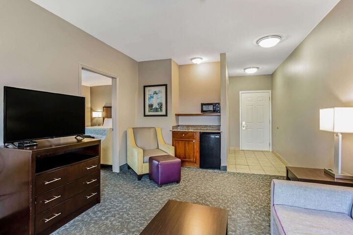 Room 25 of 41