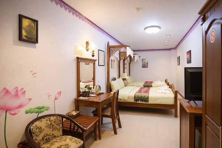 Room 15 of 44