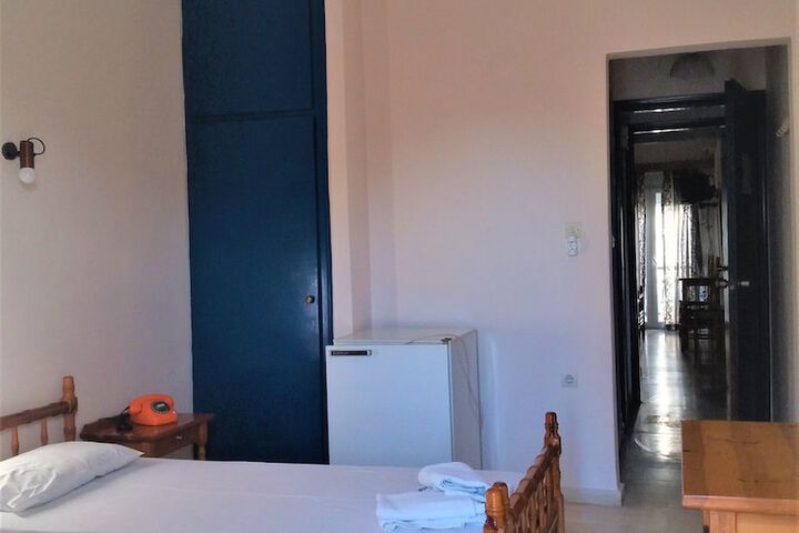 Room 9 of 23