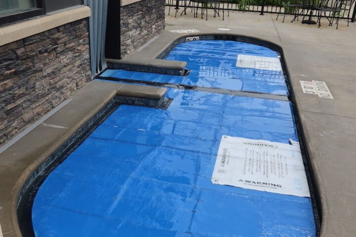 Pool 19 of 28