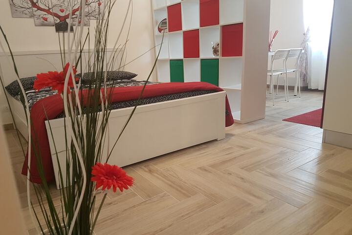 Room 2 of 29