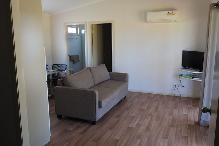Room 265 of 372