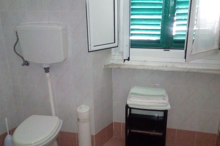 Room 35 of 56