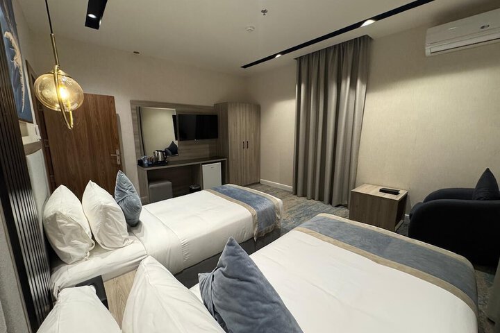 Room 20 of 32