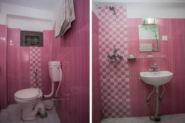 Room 8 of 18