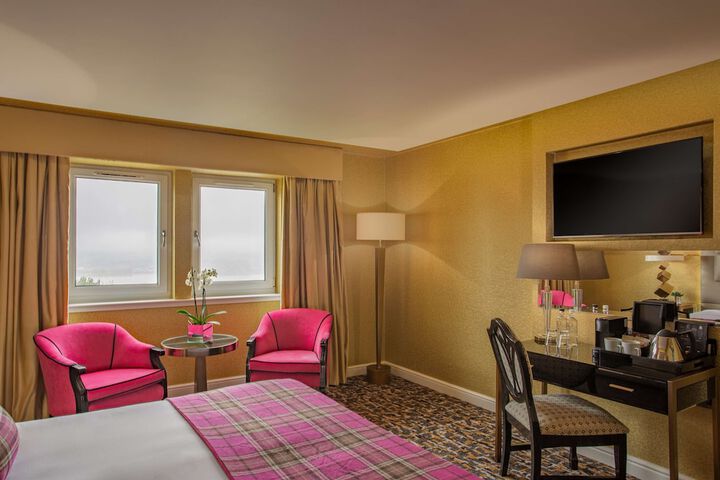 Room 35 of 125