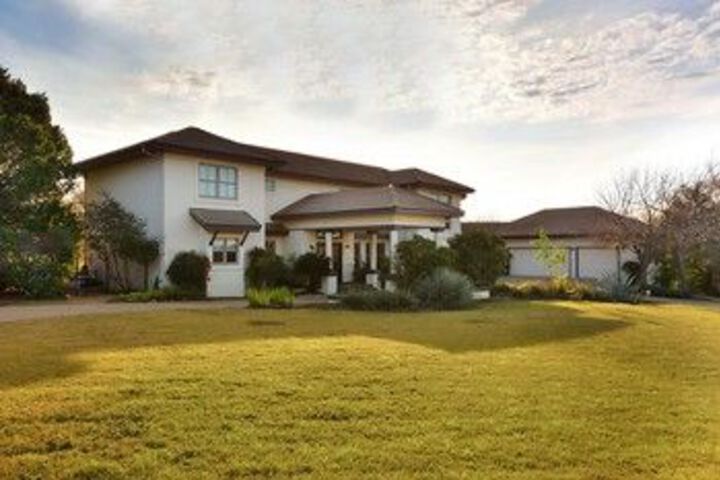 Exterior of 4Br 5BA Majestic Luxury Home Overlooking Lake Austin by RedAwning