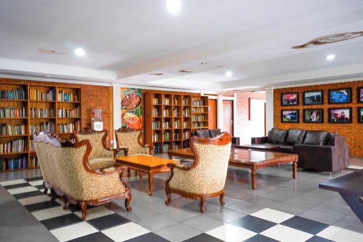 Hotel Interior 4 of 17