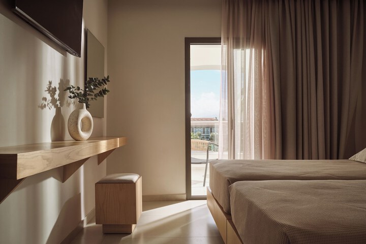 Room 48 of 198