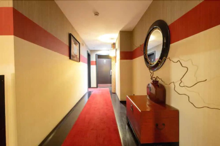 Hotel Amenity