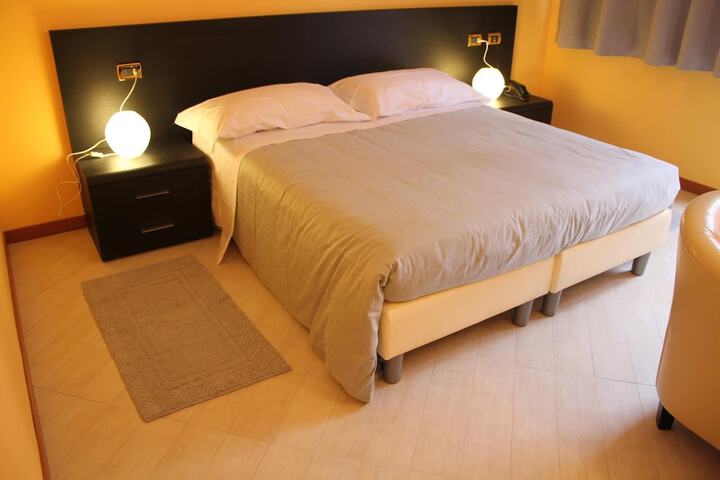 Room 20 of 39
