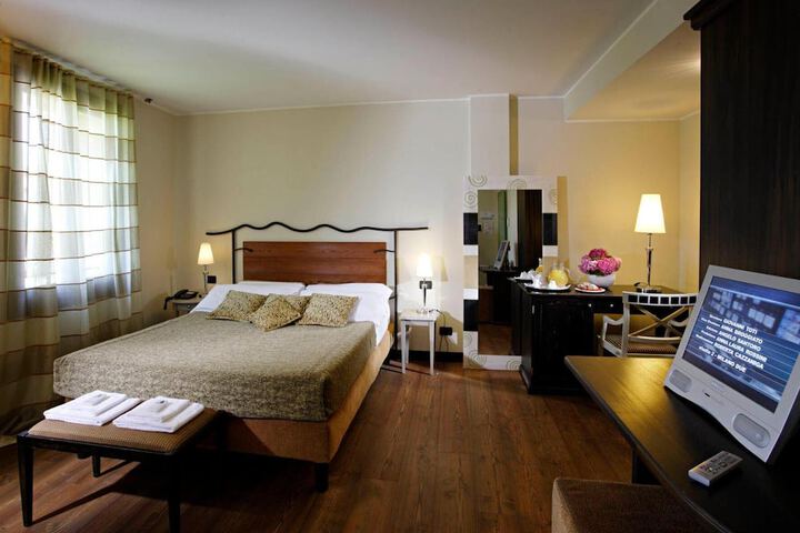 Room 19 of 55