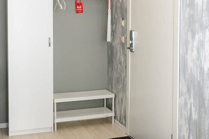 Room 7 of 25