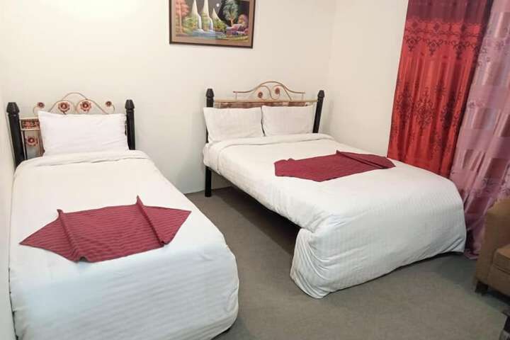 Room 7 of 19