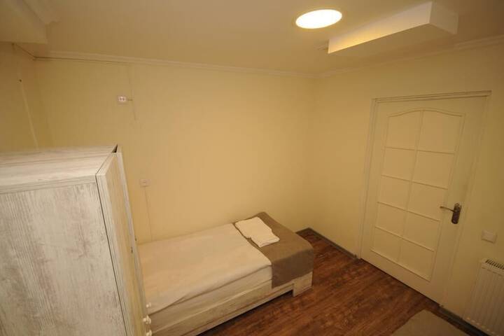 Room 19 of 56
